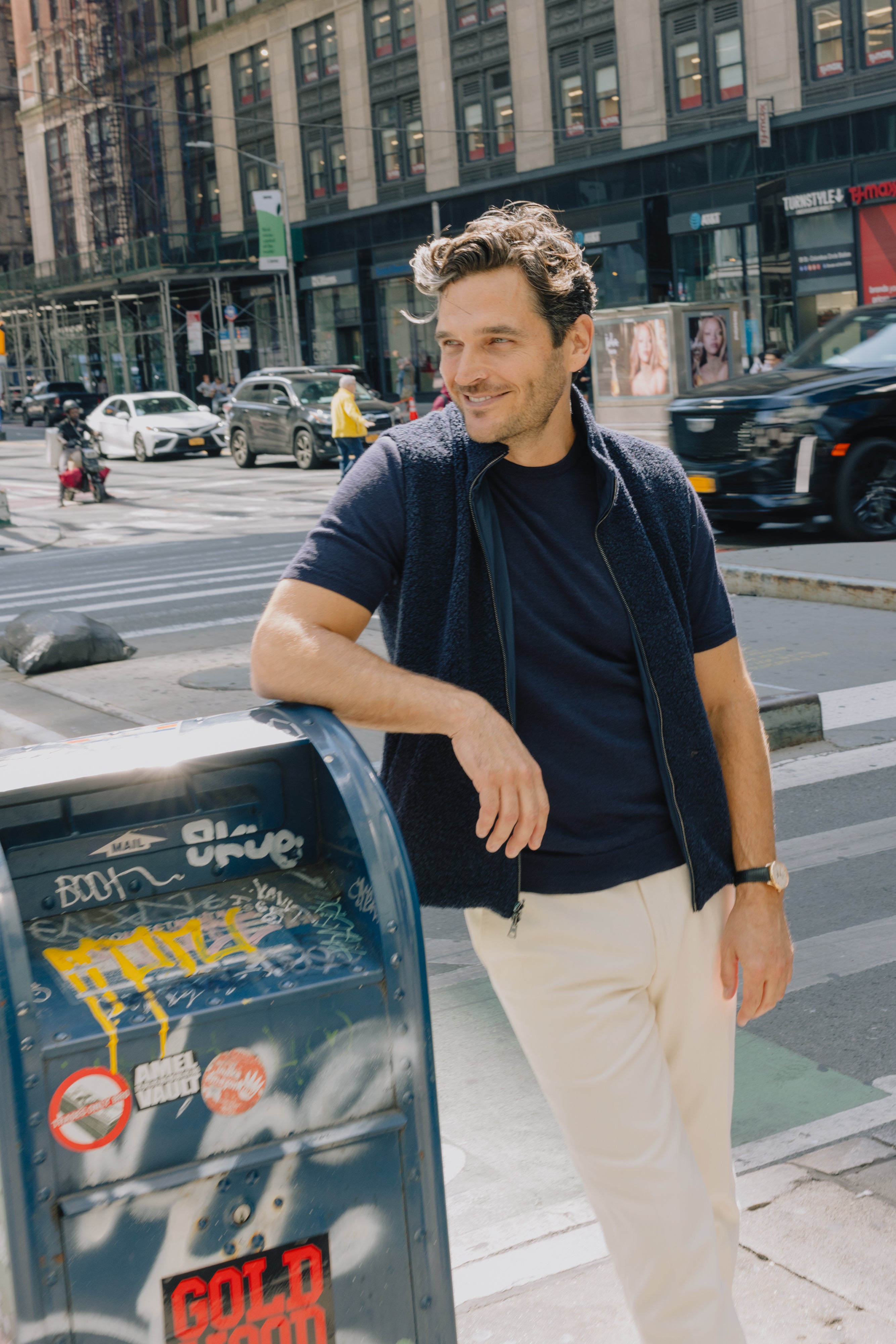 Knitted T-Shirt in Navy Merino Wool – Cad & The Dandy Savile Row
