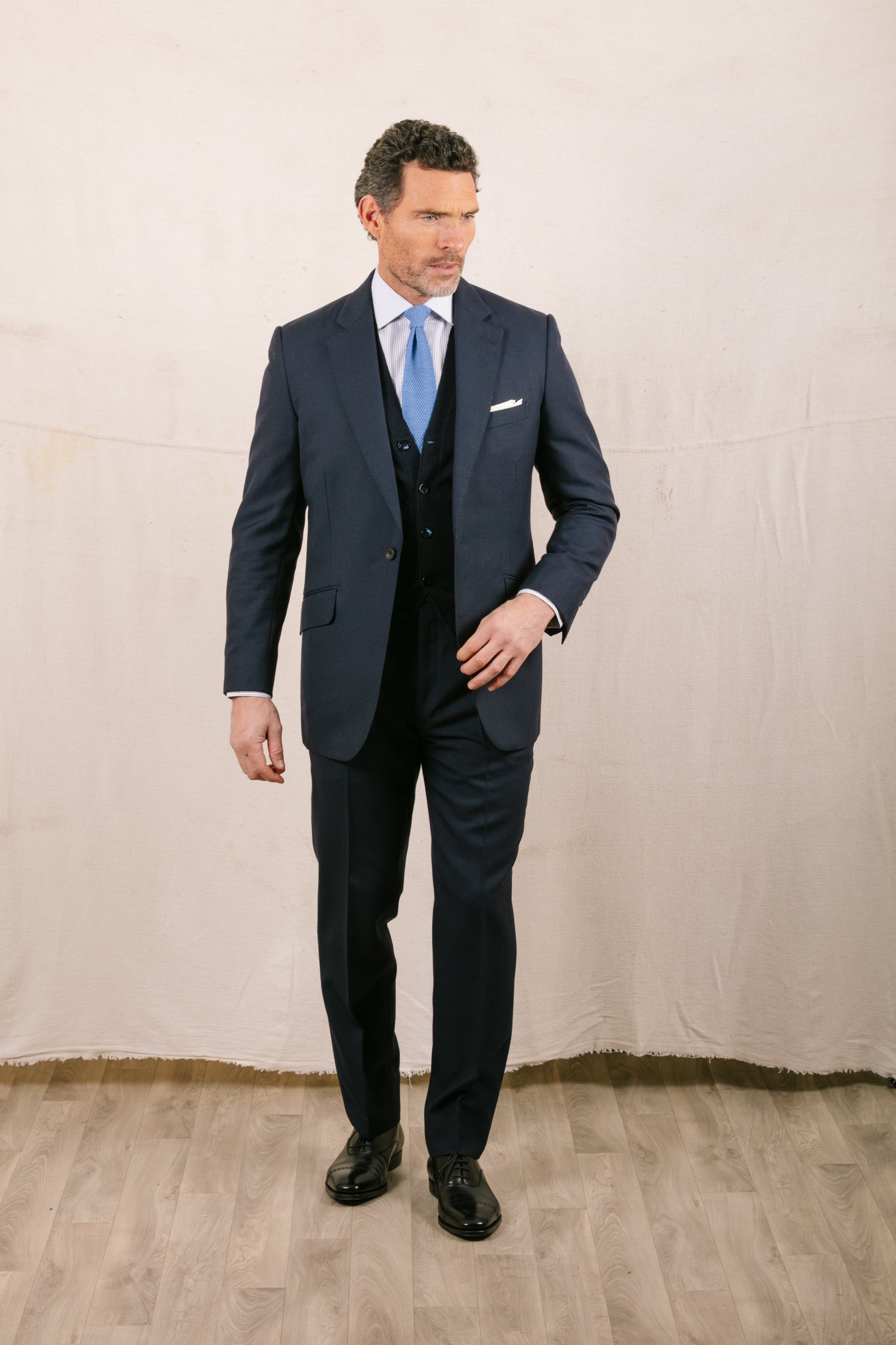 Single Breasted Peak Lapel Suit in Mid Blue Tropical Wool – Cad