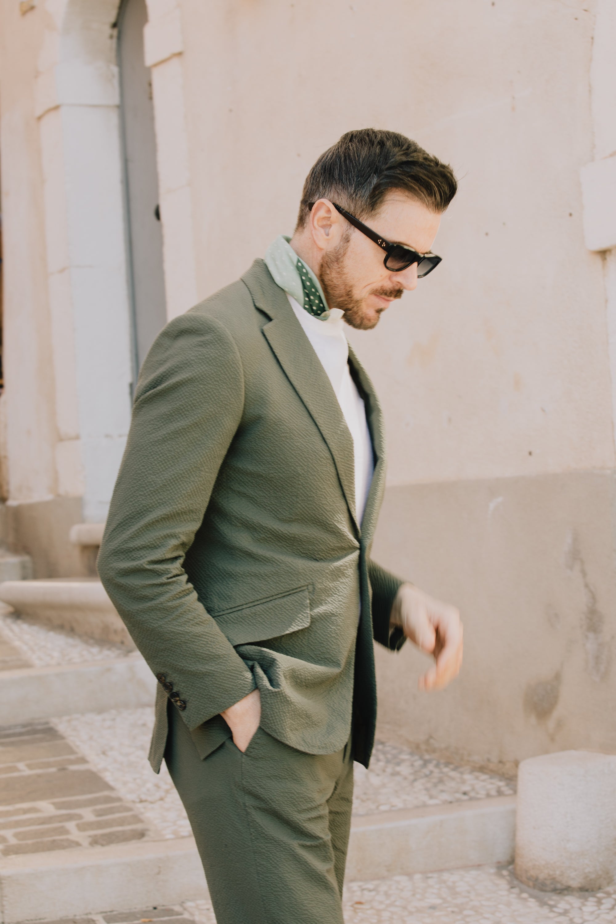 Single Breasted Notch Lapel Suit in Olive Seersucker – Cad & The