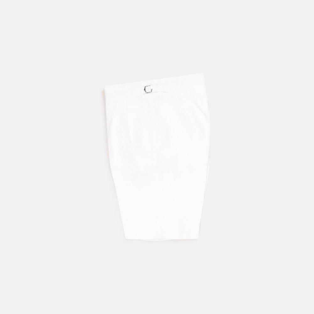 Pleated Shorts in White Linen