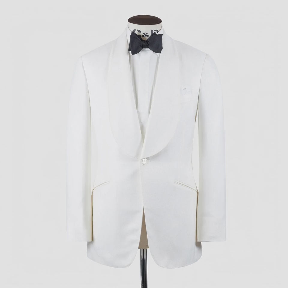 
                  
                    Load and play video in Gallery viewer, Wide Shawl Lapel Jacket in White Bamboo
                  
                